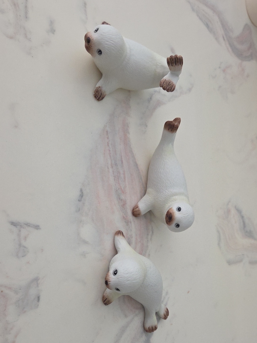 Homco White and Brown Seal Figurine Trio - Small Pets Decor